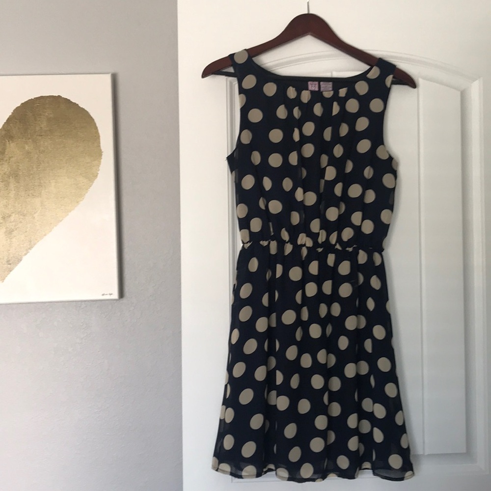 Beautiful navy polka dot dress!
